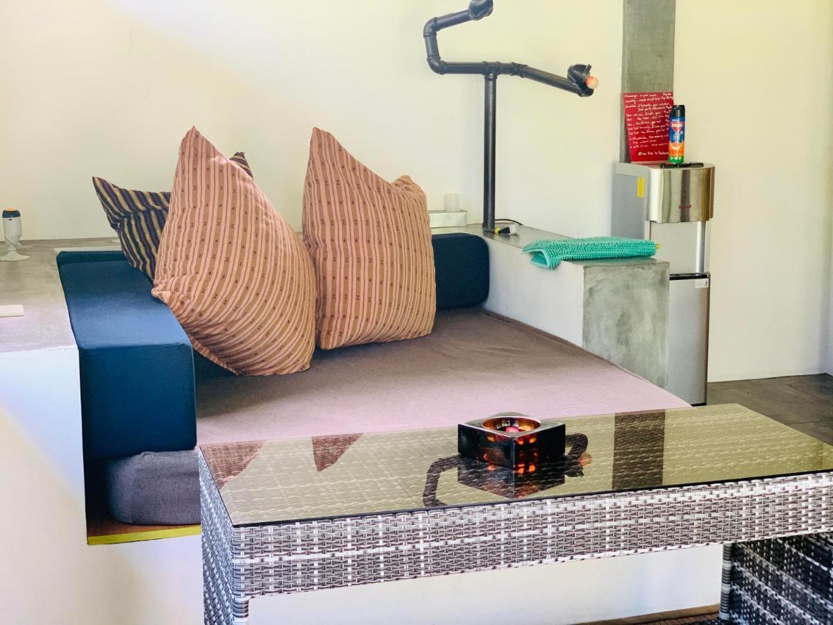 Somewhere Else Boutique Resort Mambajao Ngoại thất bức ảnh