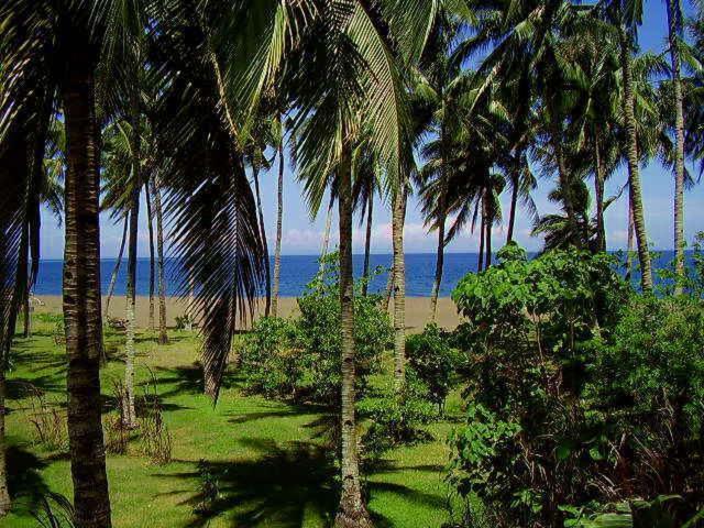 Somewhere Else Boutique Resort Mambajao Phòng bức ảnh