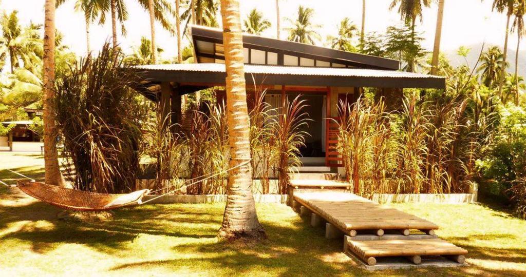 Somewhere Else Boutique Resort Mambajao Phòng bức ảnh