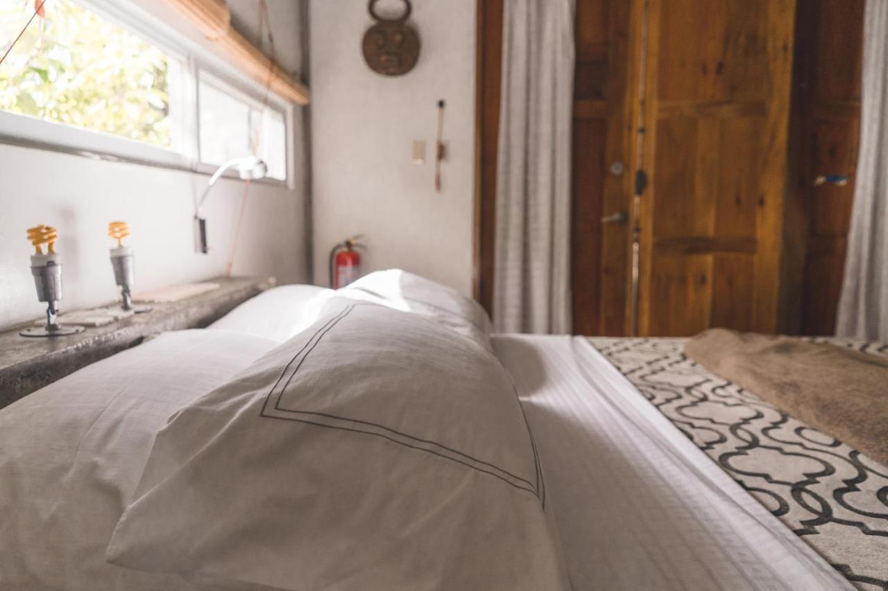 Somewhere Else Boutique Resort Mambajao Ngoại thất bức ảnh